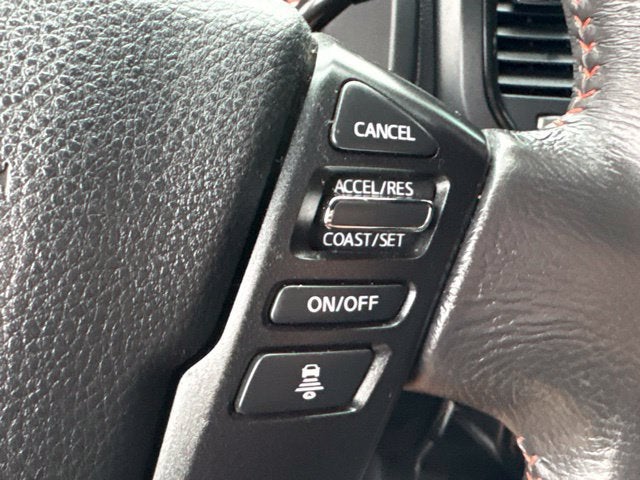 2024 Nissan TITAN Crew Cab PRO-4X 4x4