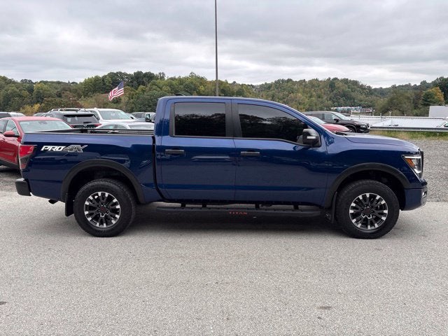 2024 Nissan TITAN Crew Cab PRO-4X 4x4