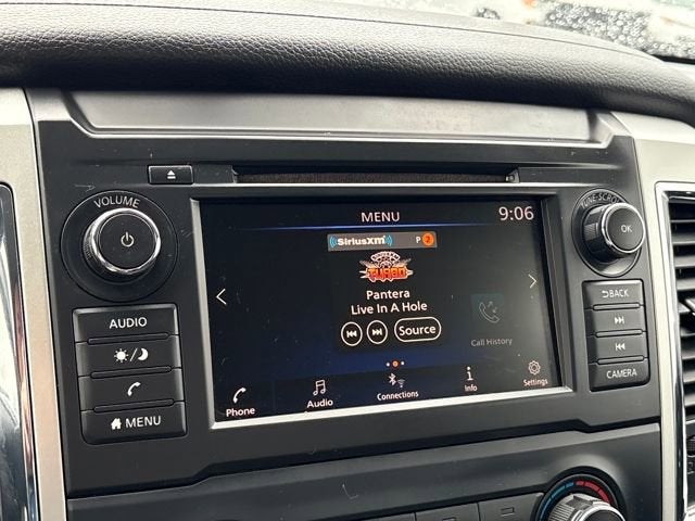 2019 Nissan TITAN SV