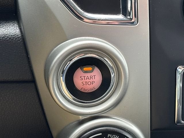 2019 Nissan TITAN SV