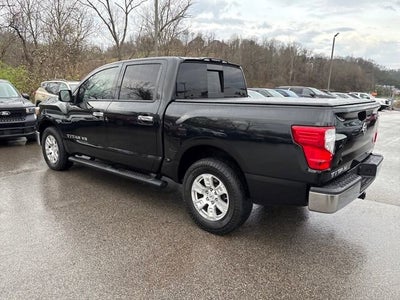 2019 Nissan TITAN SV