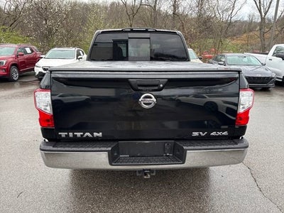 2019 Nissan TITAN SV