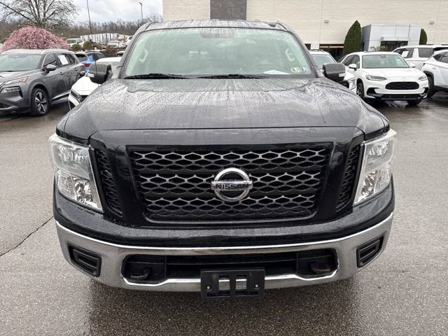 2019 Nissan TITAN SV