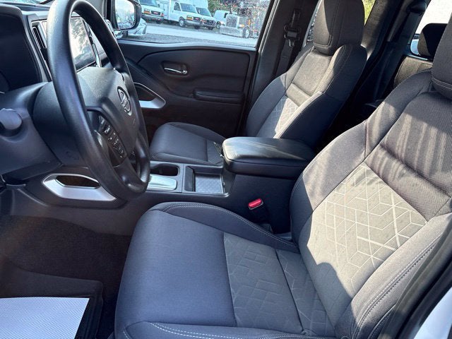2025 Nissan Frontier King Cab SV 4x4