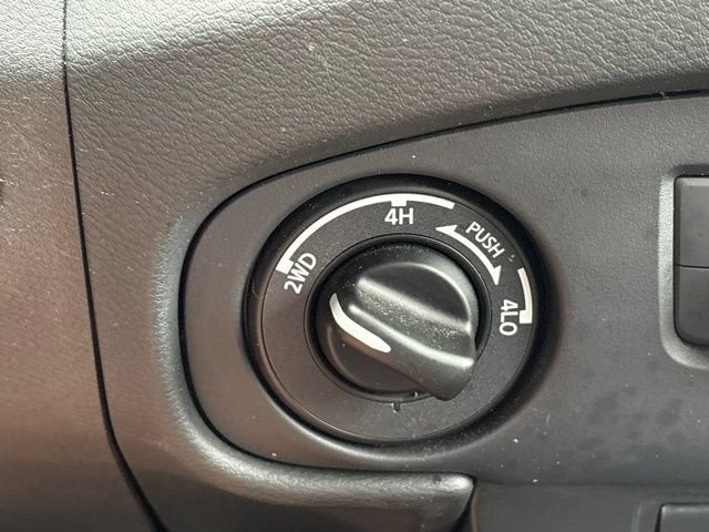 2024 Nissan Frontier Crew Cab PRO-4X 4x4