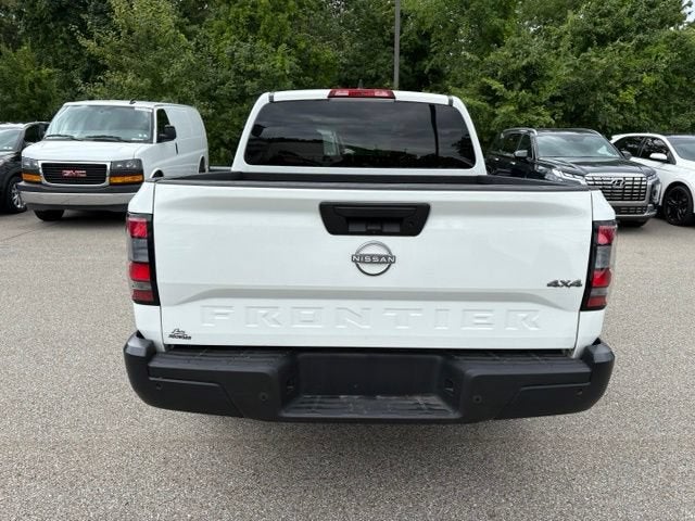 2022 Nissan Frontier Crew Cab S 4x4