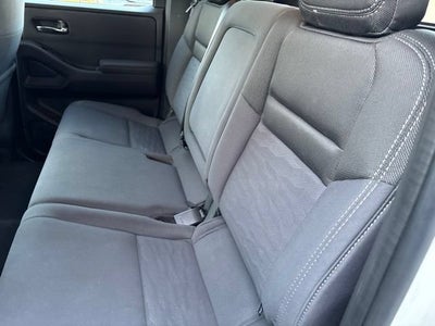 2024 Nissan Frontier Crew Cab SV 4x4