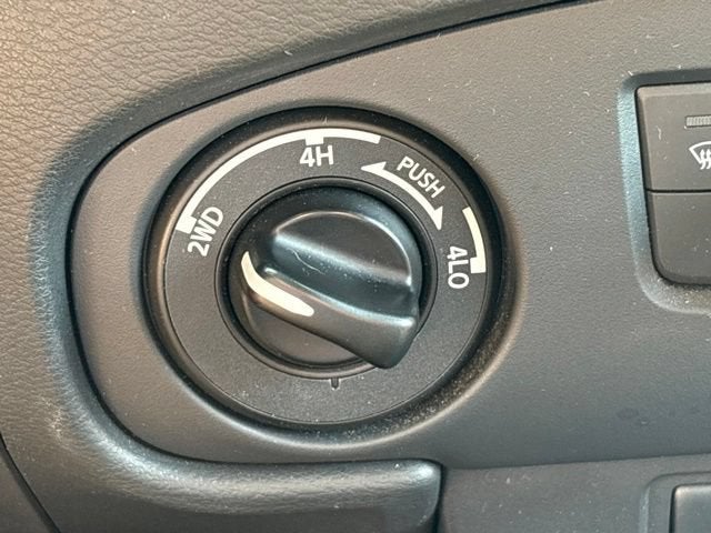 2023 Nissan Frontier Crew Cab PRO-4X 4x4