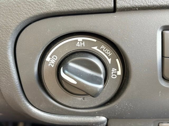 2025 Nissan Frontier Crew Cab Long Bed PRO-4X 4x4