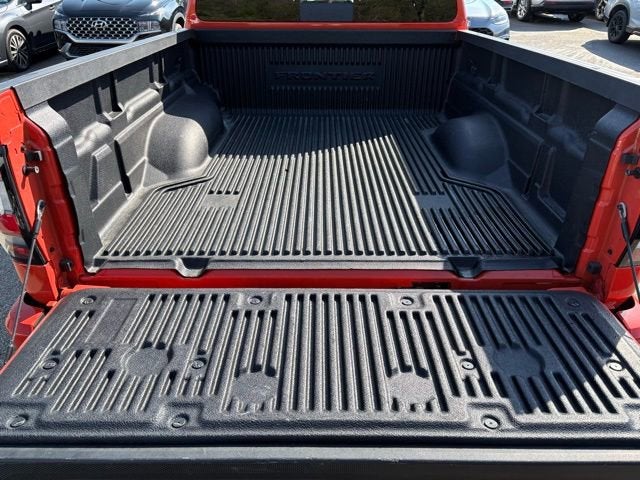 2025 Nissan Frontier Crew Cab Long Bed PRO-4X 4x4
