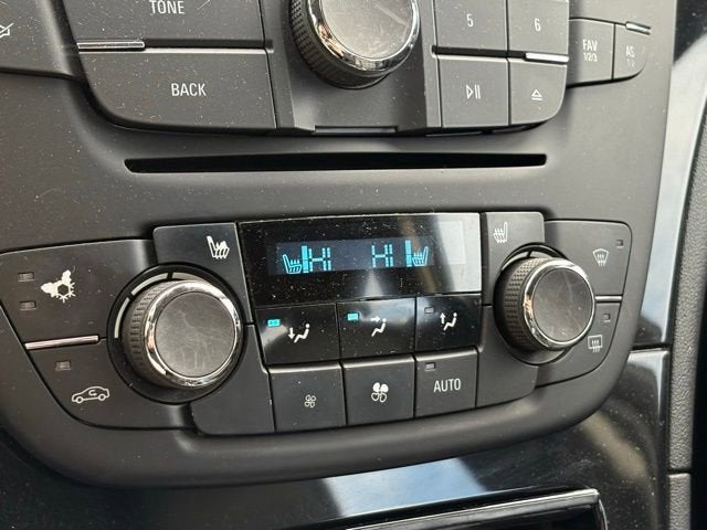 2013 Buick Regal Base