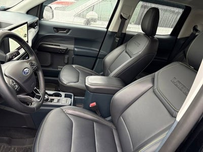 2025 Ford Maverick Lobo