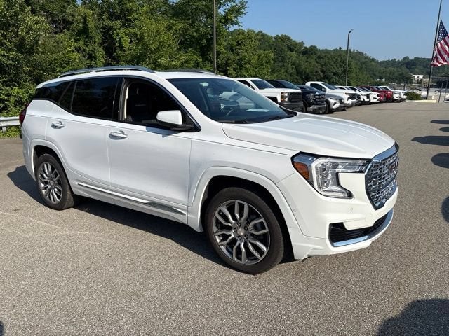 2023 GMC Terrain Denali