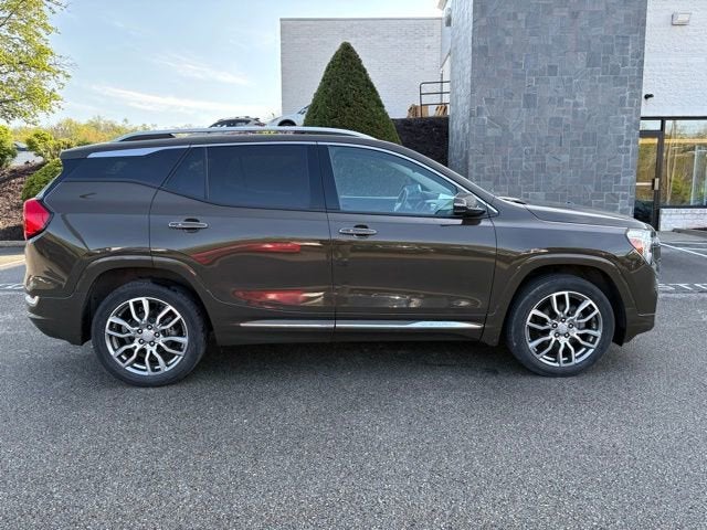 2023 GMC Terrain Denali