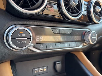 2023 Nissan Sentra SV Xtronic CVT