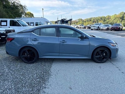 2024 Nissan Sentra SR Xtronic CVT
