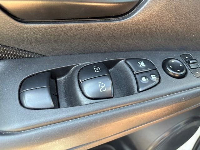 2021 Nissan Kicks S Xtronic CVT