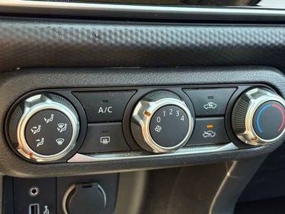2021 Nissan Kicks S Xtronic CVT