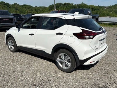2021 Nissan Kicks S Xtronic CVT