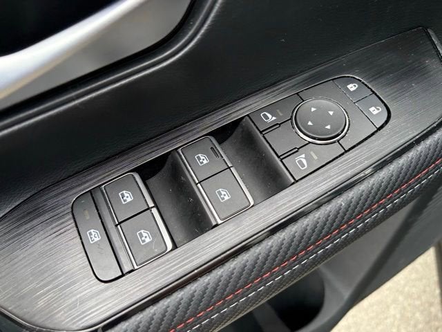 2025 Nissan Kicks SR Intelligent AWD