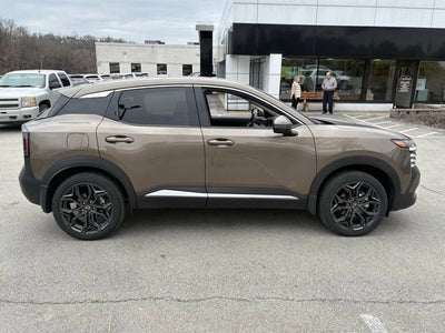 2025 Nissan Kicks SR Intelligent AWD