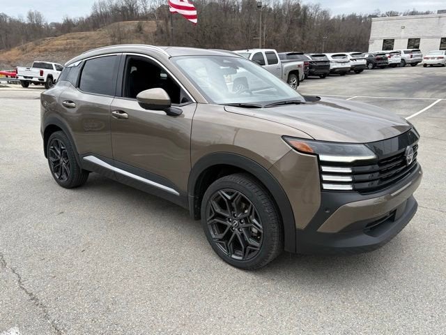 2025 Nissan Kicks SR Intelligent AWD