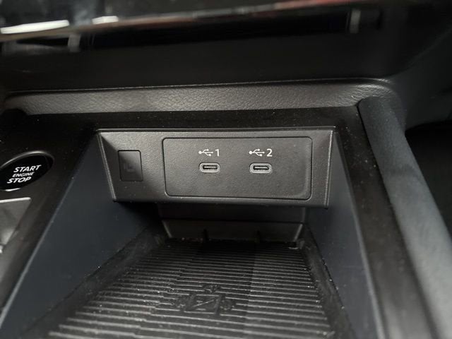 2025 Nissan Kicks SR Intelligent AWD