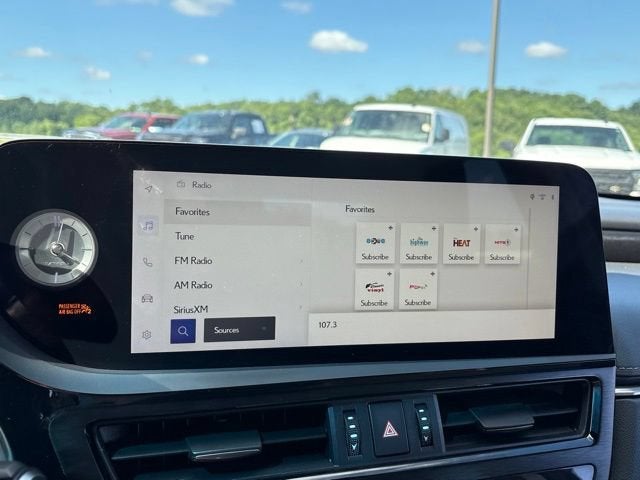2024 Lexus ES 300h ES 300h