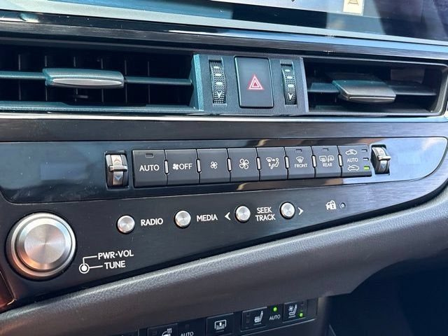 2024 Lexus ES 300h ES 300h