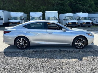 2024 Lexus ES 300h ES 300h