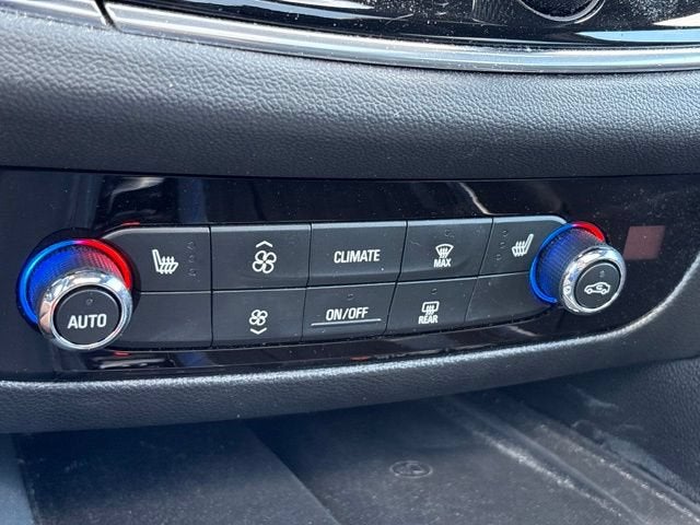 2023 Buick Enclave Essence - Photo 18