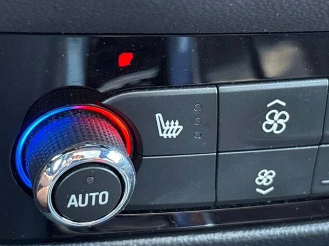 2023 Buick Enclave Essence - Photo 19