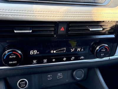 2022 Nissan Rogue SV Intelligent AWD