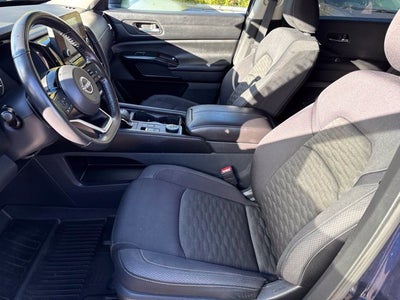 2022 Nissan Pathfinder SV 4WD