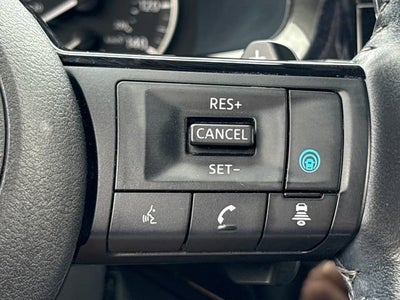 2023 Nissan Pathfinder SL 4WD