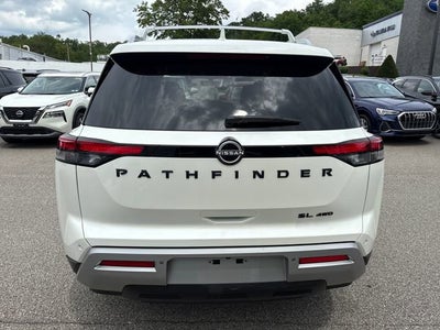 2023 Nissan Pathfinder SL 4WD