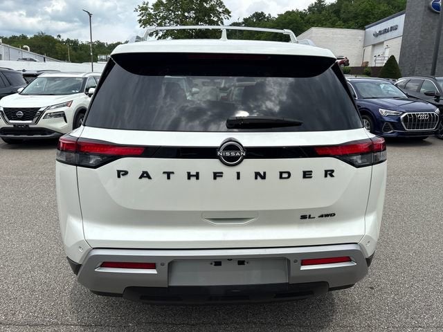 2023 Nissan Pathfinder SL 4WD