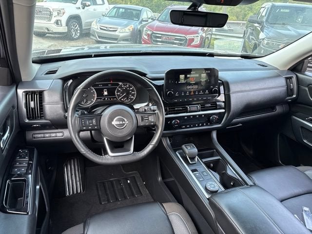2024 Nissan Pathfinder SL 4WD
