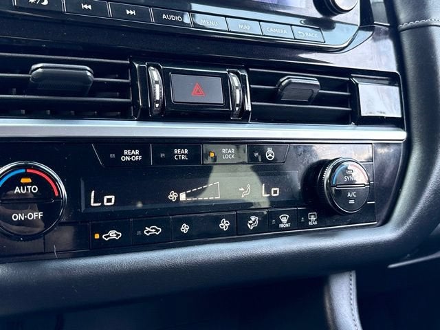 2024 Nissan Pathfinder SL 4WD
