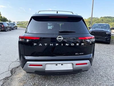 2024 Nissan Pathfinder SL 4WD