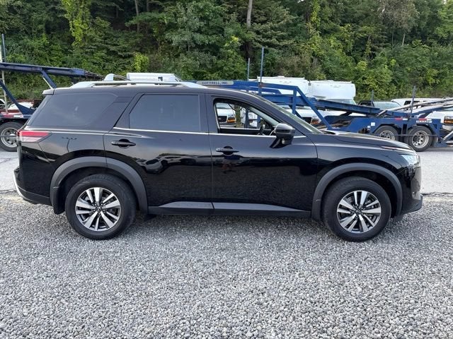 2024 Nissan Pathfinder SL 4WD