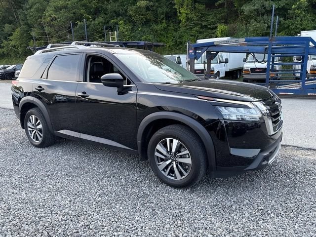 2024 Nissan Pathfinder SL 4WD