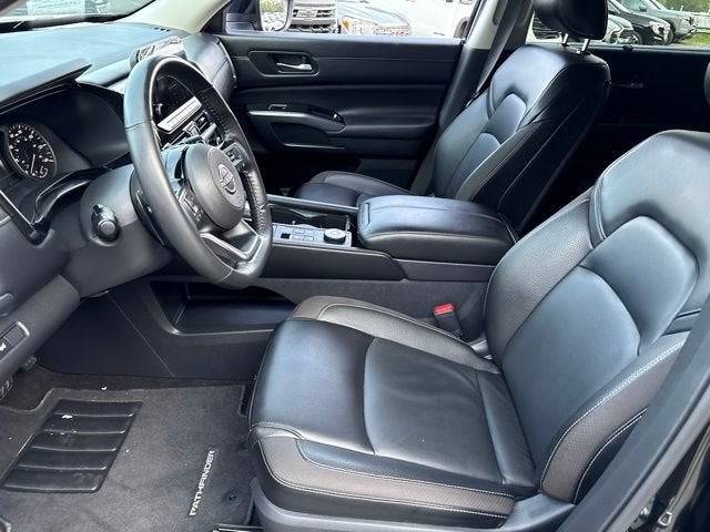 2024 Nissan Pathfinder SL 4WD