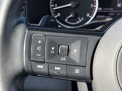 2023 Nissan Pathfinder SL 4WD