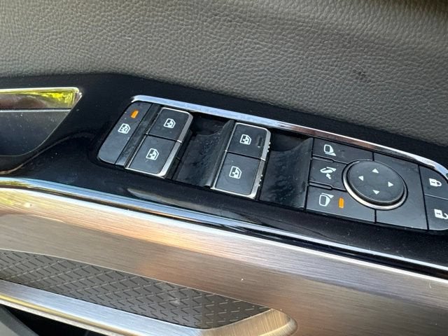 2025 Nissan Pathfinder Platinum 4WD