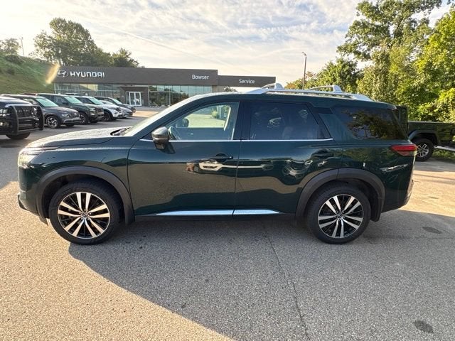 2025 Nissan Pathfinder Platinum 4WD