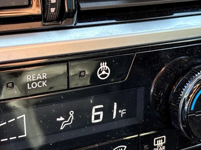 2025 Nissan Pathfinder Platinum 4WD