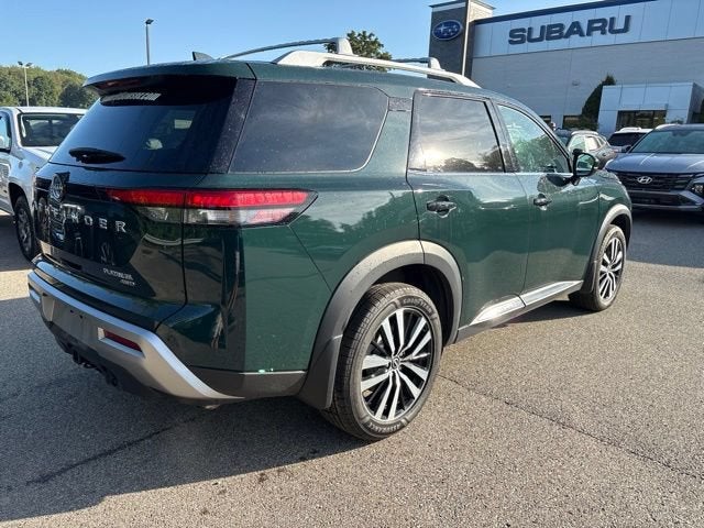2025 Nissan Pathfinder Platinum 4WD