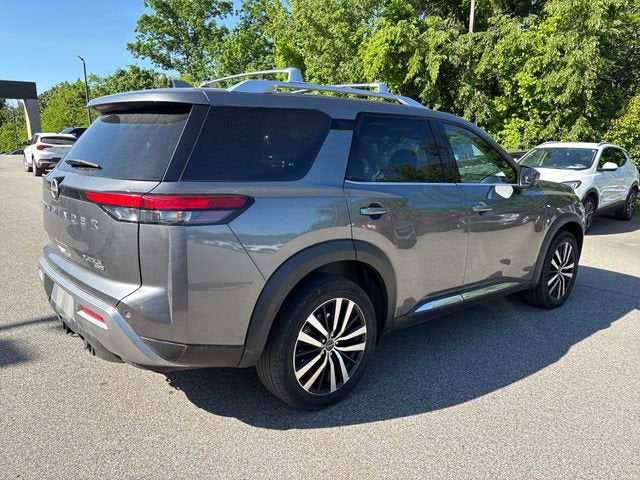 2023 Nissan Pathfinder Platinum 4WD