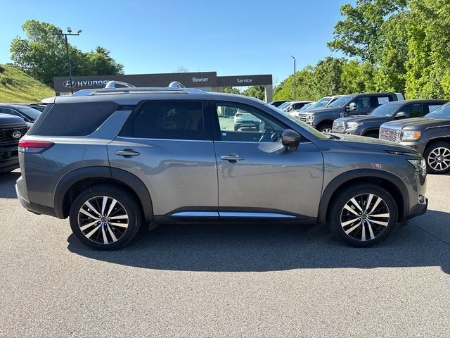2023 Nissan Pathfinder Platinum 4WD